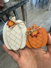 Autumn 3 Tiered Tray