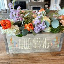 4/7 @ 6:30 PM Easter Box w/ Flowers