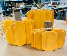 10/23 @ 6:30pm-CHUNKY PUMPKINS or CANDY CORN TRIO WORKSHOP