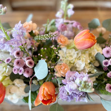 4/7 @ 6:30 PM Easter Box w/ Flowers